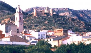 Gestalgar desde el río Turia